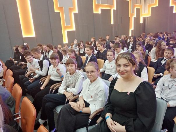 Волонтерский отряд Бобровской школы «Связь поколений» был номинирован на краевую Премию Первых среди Отрядов Первых.